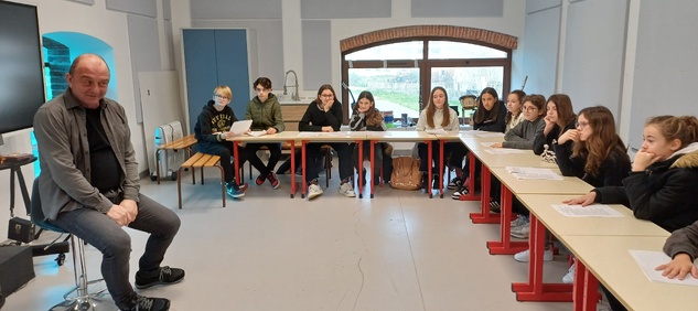 A Quinta bislingua 2 in "Scola in festa" cun Felì A Quinta bislingua 2 in "Scola in festa" cun Felì