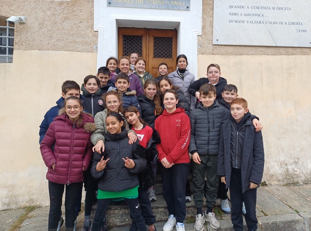 E 5B2 in visita à u Museu di Merusaglia  facenu l'intervista di Nunzia Marchetti