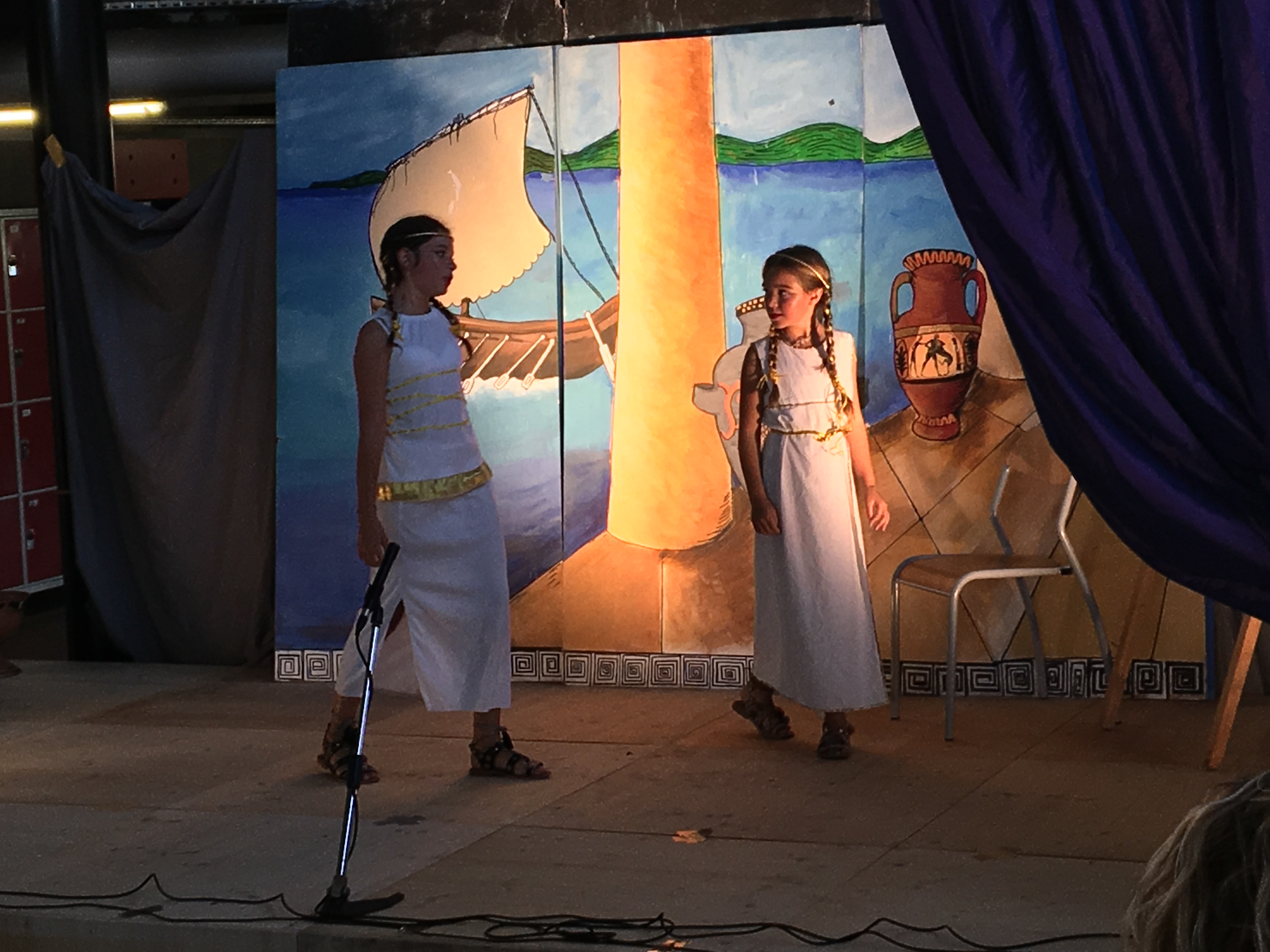 Teatru in cullegiu !