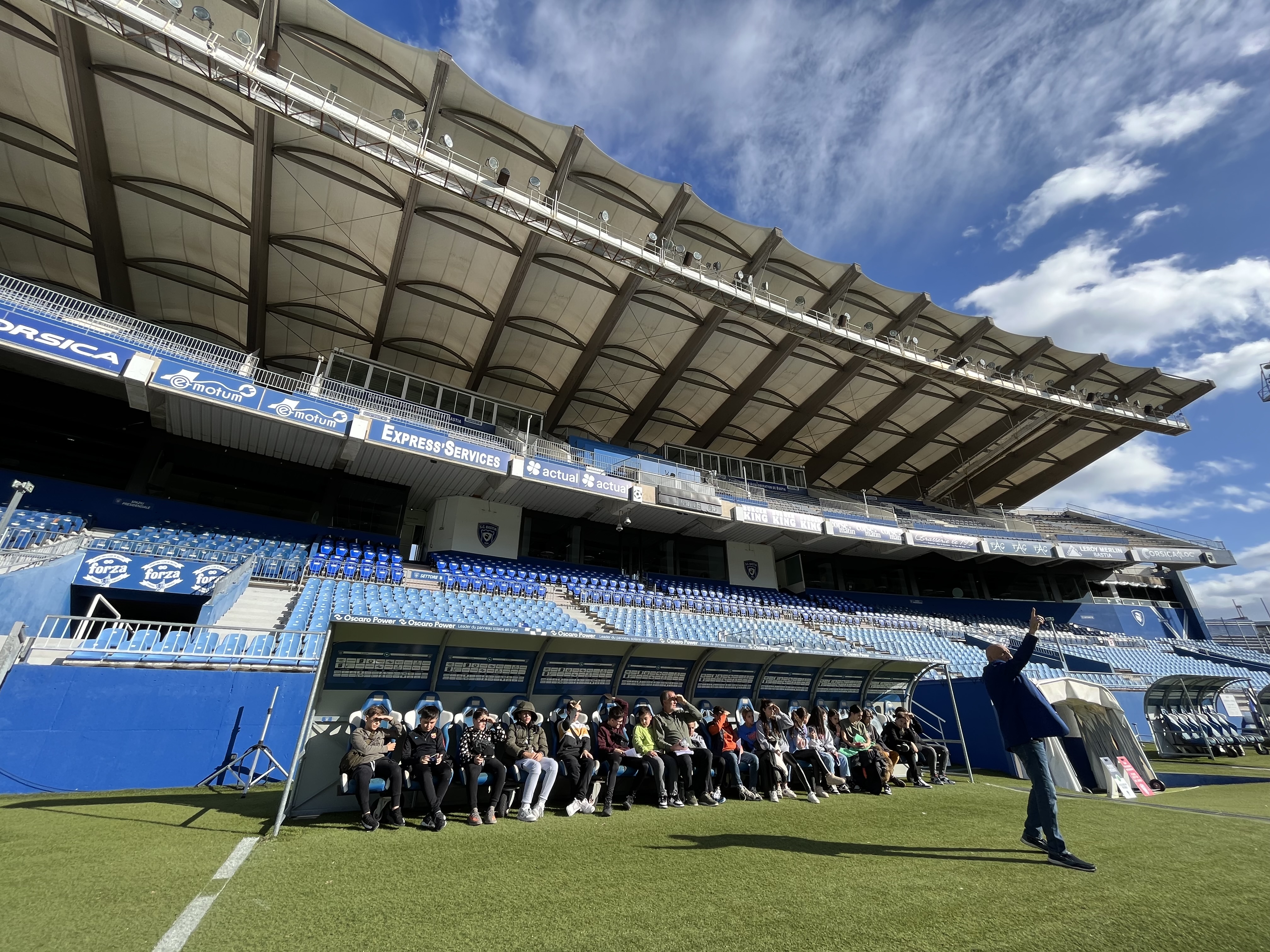 Avemu intervistatu à Jo Bonavita