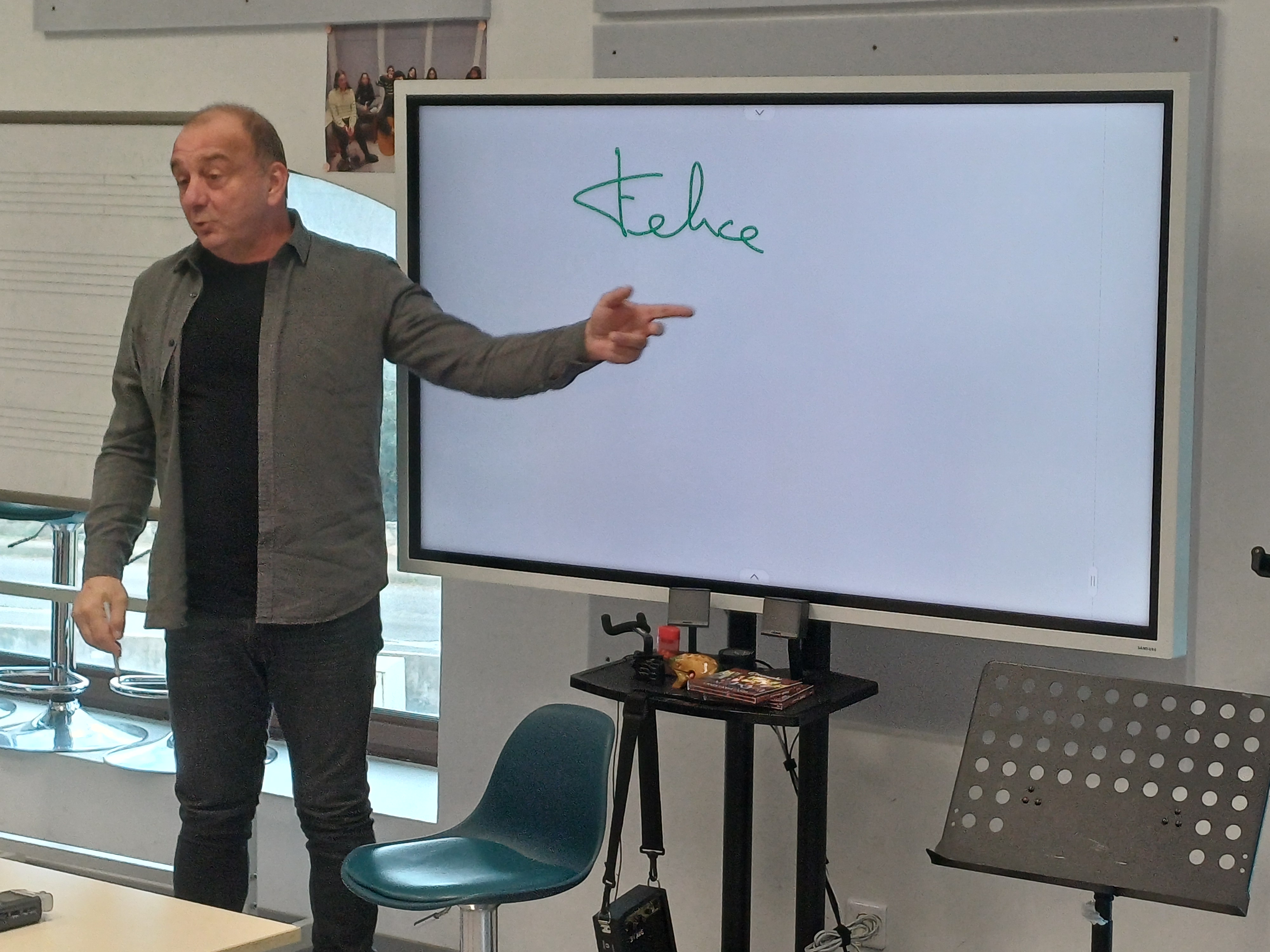 A Quinta bislingua 2 in "Scola in festa" cun Felì