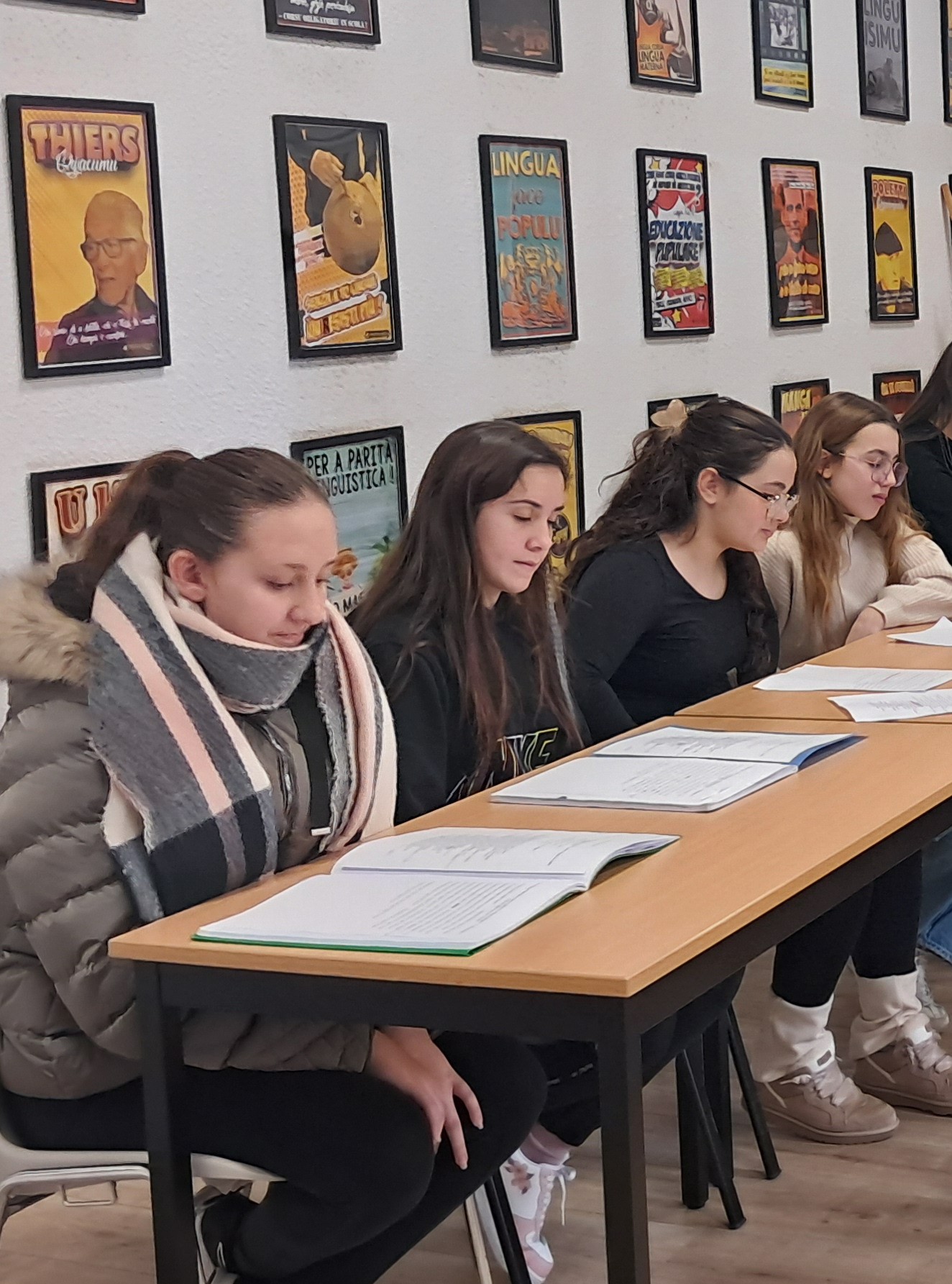 Vi ringraziemu per a vostra accolta, à a prussima in a Casa di e Lingue