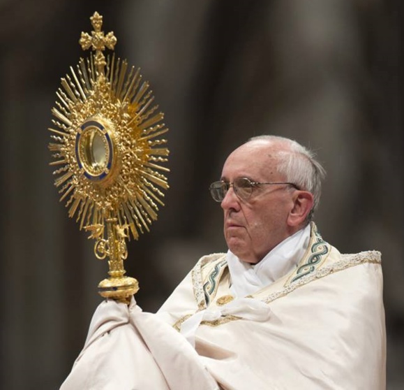 Homélie pour la Fête-Dieu, la fête du Saint-Sacrement du Corps et du Sang du Christ Année A : « Nous avons tous part à un seul pain »