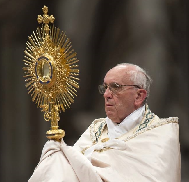 Homélie pour la Fête-Dieu, la fête du Saint-Sacrement du Corps et du Sang du Christ Année A : « Nous avons tous part à un seul pain »