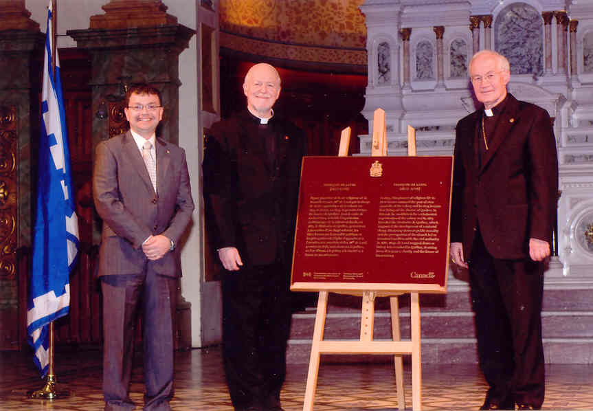 Les invités officiels au dévoilement de la plaque de Mgr de Laval de Parcs Canada le 6 mai 2008. Les invités officiels au dévoilement de la plaque de Mgr de Laval de Parcs Canada le 6 mai 2008.