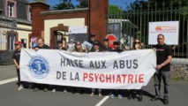 Manifestation de la CCDH au Nouvel Hôpital de Navarre