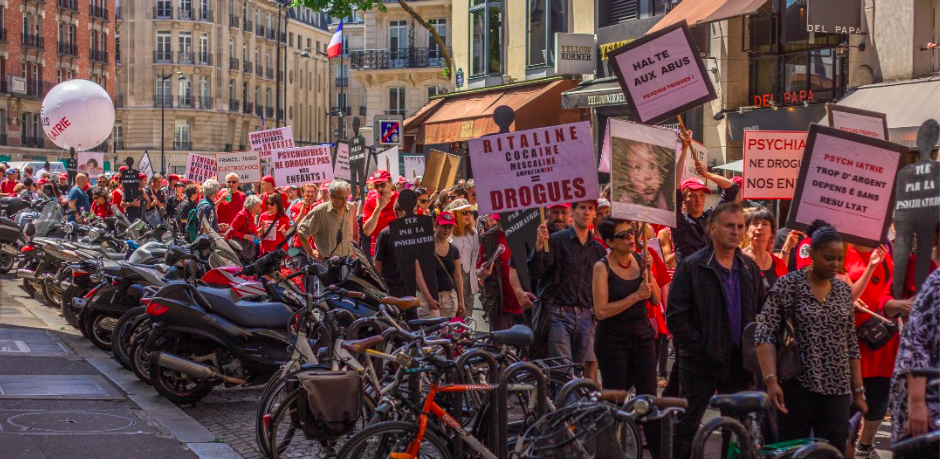 Paris le 27 juin 2015 : un millier de personnes a manifesté contre les abus psychiatriques !