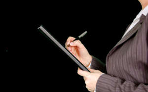 Recommandations officielles du Contrôleur suite à des maltraitances  au CHU de Saint-Étienne