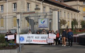 Manifestations contre les abus psychiatriques devant trois hôpitaux d’Île-de-France samedi 29 septembre