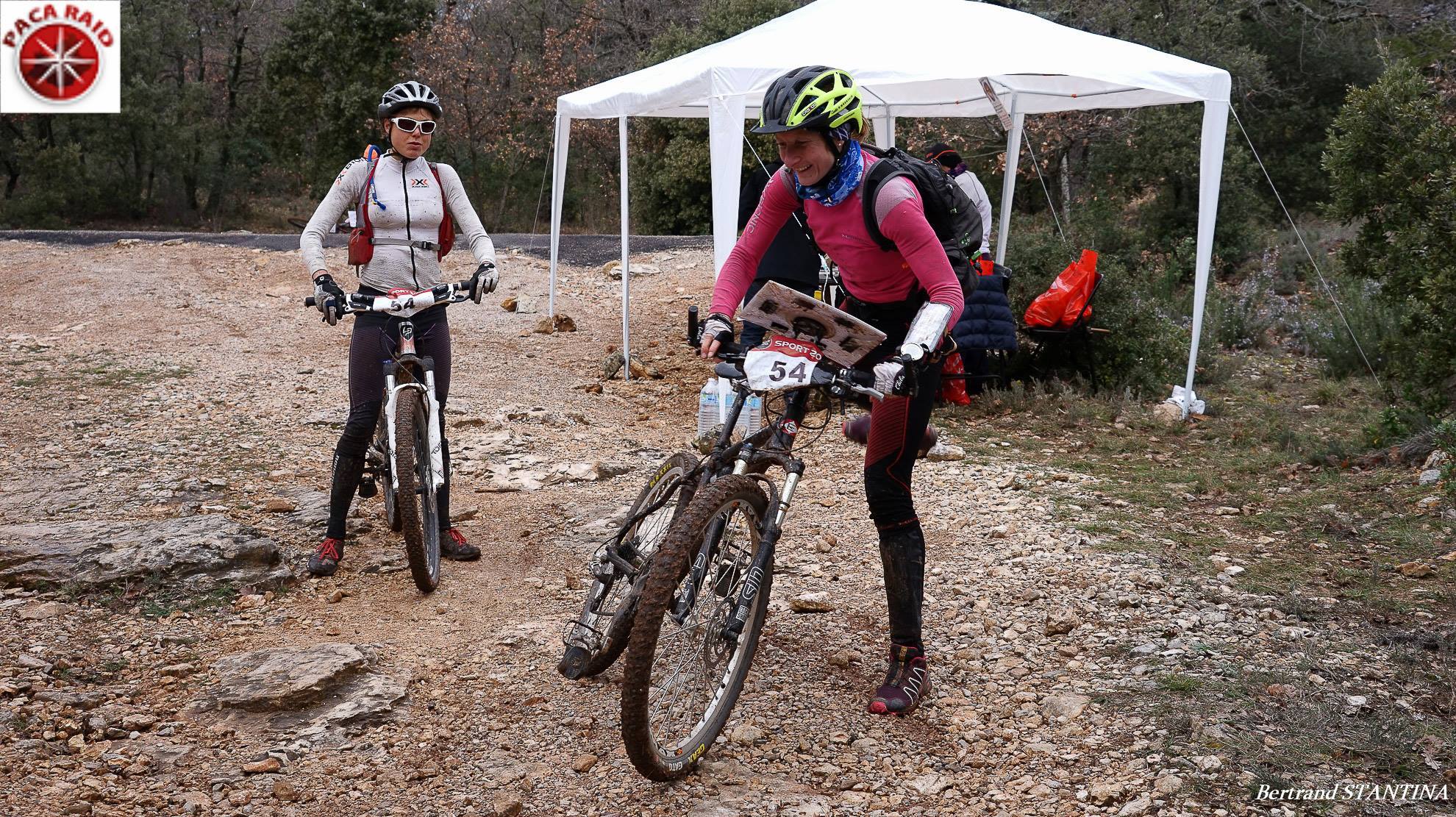 PACARAID : deux traileuses (dont une orienteuse quand même) sur un raid multisport PACARAID : deux traileuses (dont une orienteuse quand même) sur un raid multisport