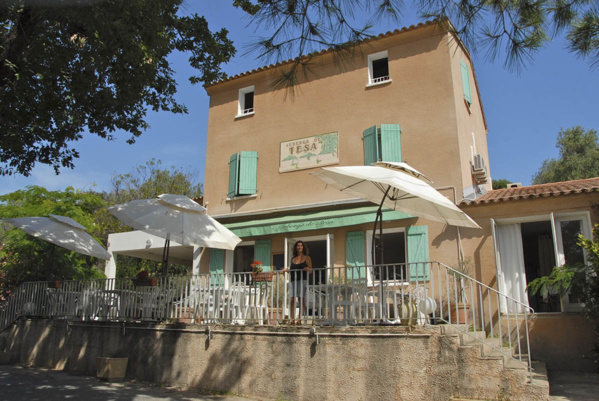L'auberge de Tesa, vallée du Reginu L'auberge de Tesa, vallée du Reginu