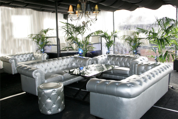 Le Dubai au Port de Taverna