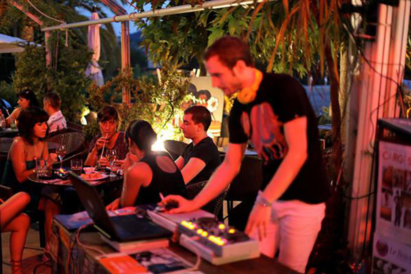 Le Bowling à Sagone Le Bowling à Sagone