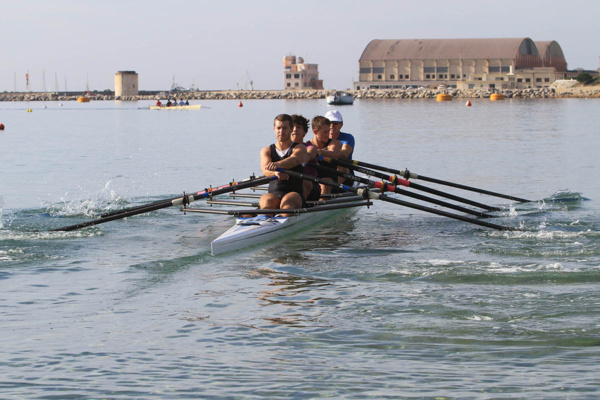Glisser sur le golfe d’Ajaccio en aviron