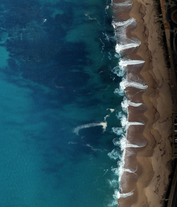 Plage d'Agosta, géante de la Rive Sud Plage d'Agosta, géante de la Rive Sud