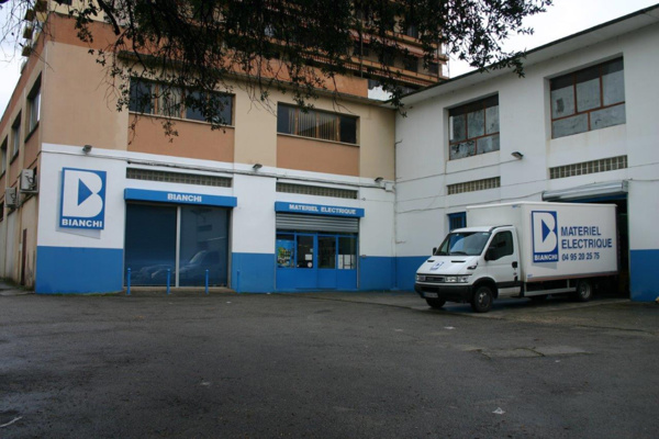 Bianchi : matériel électrique et électroménager Bianchi : matériel électrique et électroménager