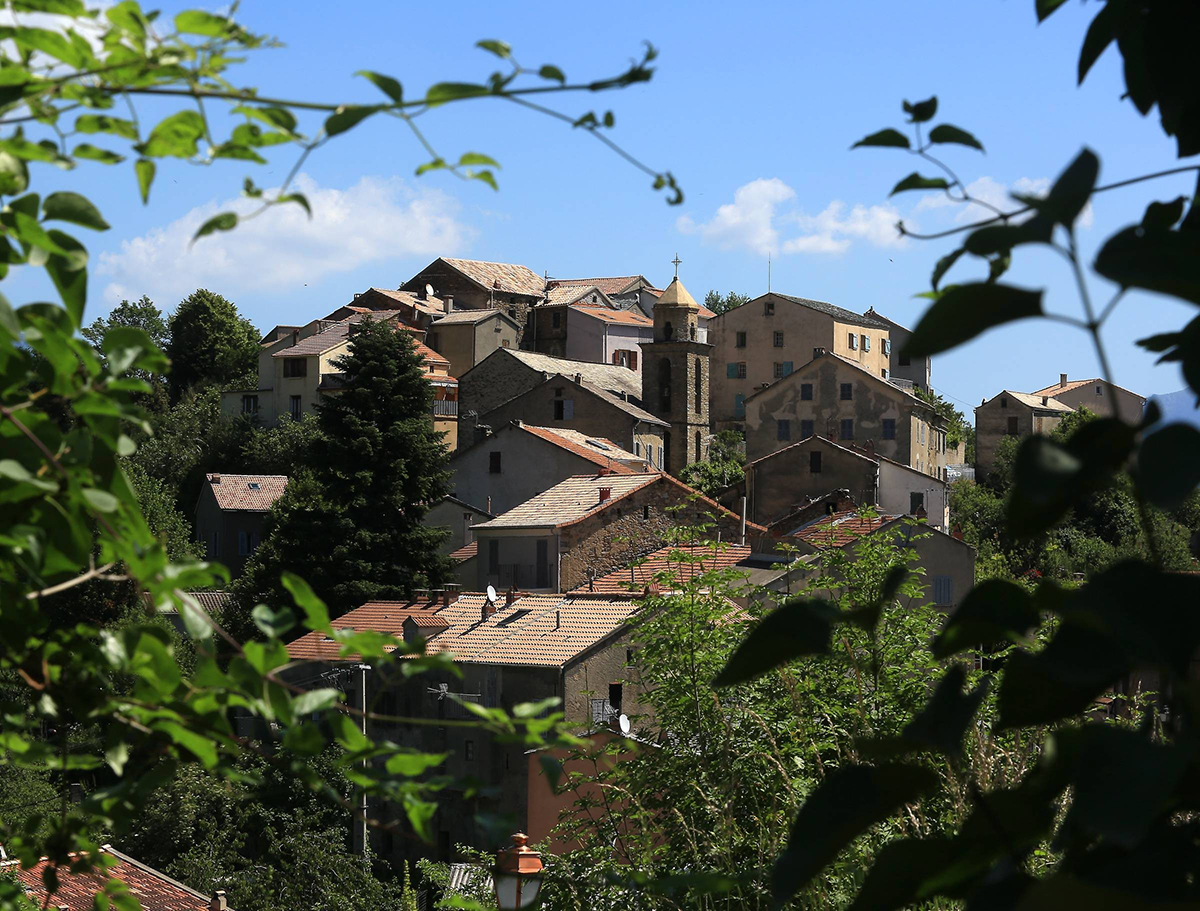 Riventosa, sur son promotoire