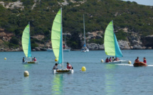 Une invitation à naviguer dans la baie de Macinaggio