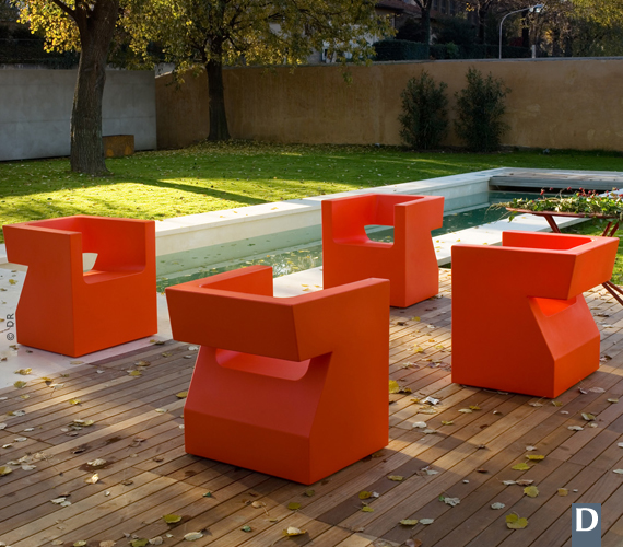 16 TABLES POUR DINERS EN EXTÉRIEUR