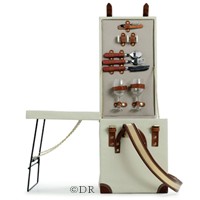 | LE PIQUE-NIQUE PREND DE LA HAUTEUR