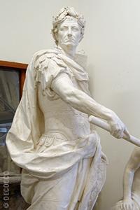 | L'ATELIER DE MOULAGE DE LA RMN, MET L'ART A L'ŒUVRE 