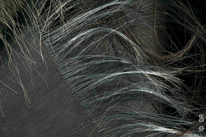 | SOUMIYA JALAL MIKOU, CONTEUSE DE TEXTILE