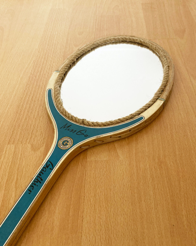 Revers : des raquettes-miroirs vintage recyclées Revers : des raquettes-miroirs vintage recyclées