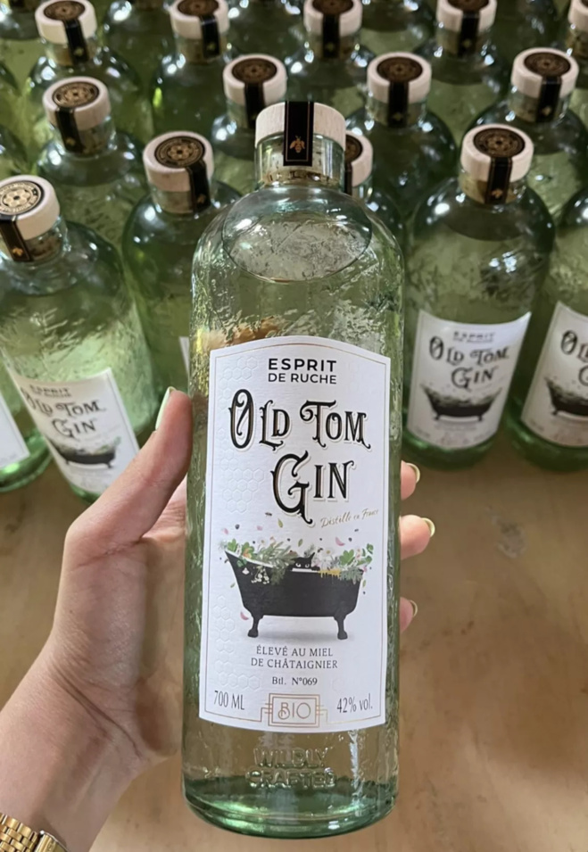 Old Tom Gin : du gin bio à base de miel, une première pour les abeilles ! Old Tom Gin : du gin bio à base de miel, une première pour les abeilles !