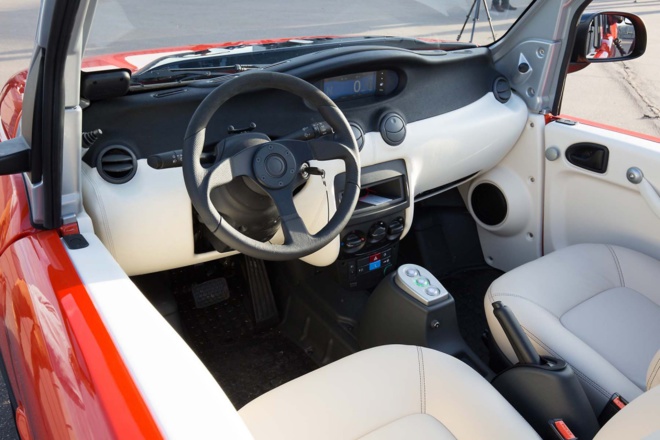 La Méhari revient en version électrique dès le printemps 2016 La Méhari revient en version électrique dès le printemps 2016