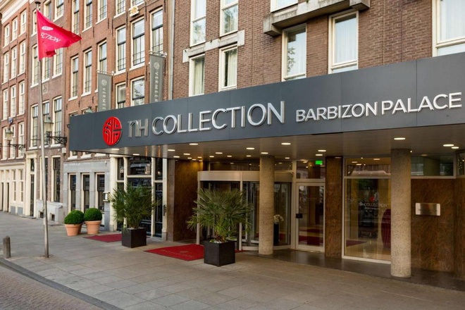 NH Collection Amsterdam Barbizon Palace : visite à pied pour les 750 ans d’Amsterdam