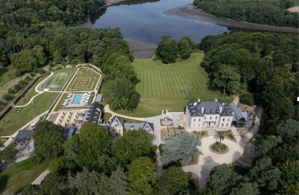 Une cinquième étoile pour le Domaine de Locguénolé, Relais & Châteaux