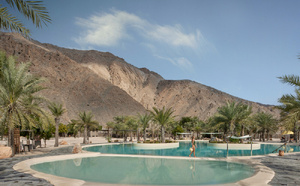 Pour un hiver ensoleillé et des fêtes inoubliables, choisissez Six Senses Zighy Bay !