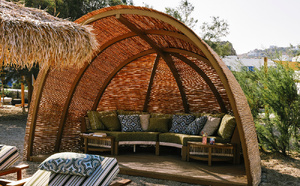 Hôtel Sunrise Relais &amp; Châteaux : l'esprit du Mykonos des années 70 sur la plage d’Agrari