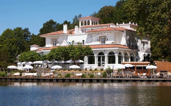 Destinations d’exception au bord de lacs et rivières : Brindos, Lac &amp; Château