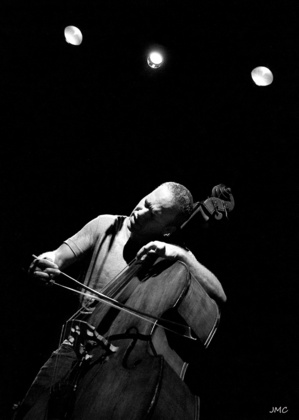 Exposition de photographies et de peintures de 15 octobre au 19 novembre 2021 Exposition de photographies et de peintures de 15 octobre au 19 novembre 2021