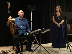 Duo soprano et guitare vendredi 24 septembre 2021 à 18h30 Duo soprano et guitare vendredi 24 septembre 2021 à 18h30