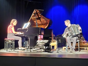 Duo Nuances vendredi 12 mai 2023 à 18h30 Duo Nuances vendredi 12 mai 2023 à 18h30