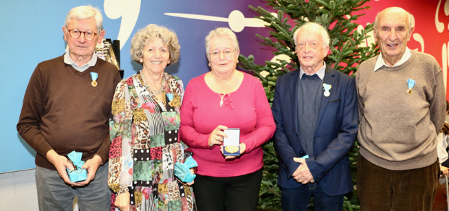REMISE DE MÉDAILLES DANS LE PUY-DE-DÔME REMISE DE MÉDAILLES DANS LE PUY-DE-DÔME