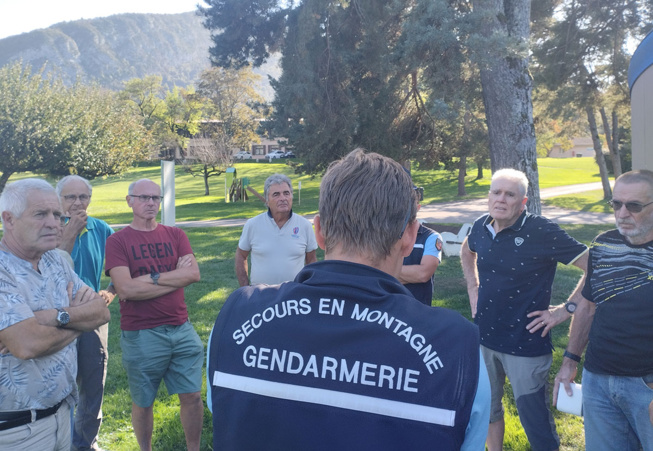 REGROUPEMENTS DES IF RANDONNÉE EN MONTAGNE