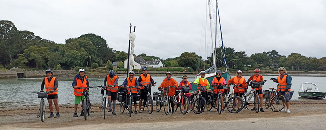 LES CYCLOS DE L’AFRS SUR LA PRESQU’ÎLE DE RUIZ