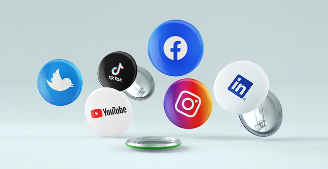 DU BON USAGE DES RÉSEAUX SOCIAUX DU BON USAGE DES RÉSEAUX SOCIAUX