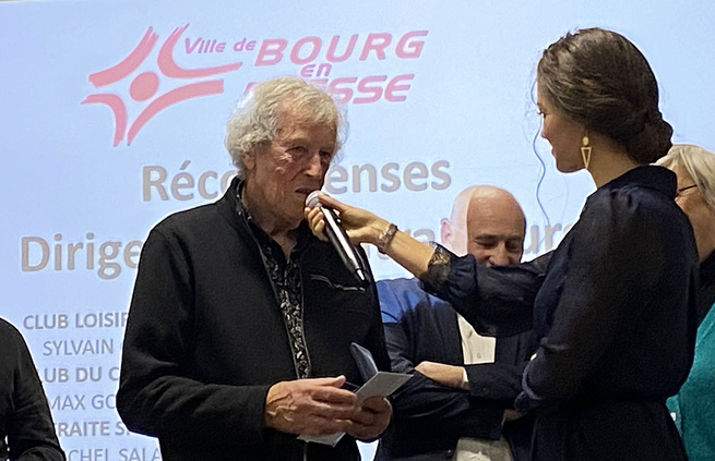 BOURG-EN-BRESSE : MICHEL SALA SUR LE PODIUM BOURG-EN-BRESSE : MICHEL SALA SUR LE PODIUM