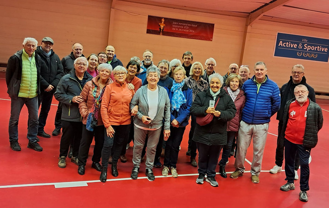 RENCONTRE DE TENNIS DE TABLE À SAINT-AMAND-LES-EAUX RENCONTRE DE TENNIS DE TABLE À SAINT-AMAND-LES-EAUX