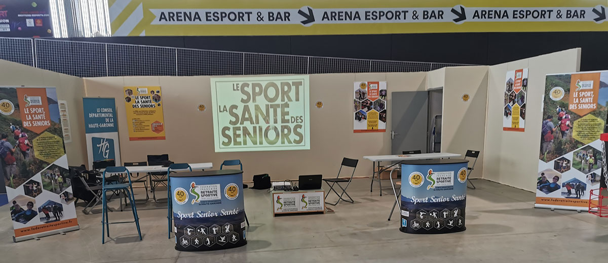 Le stand prêt à recevoir le public