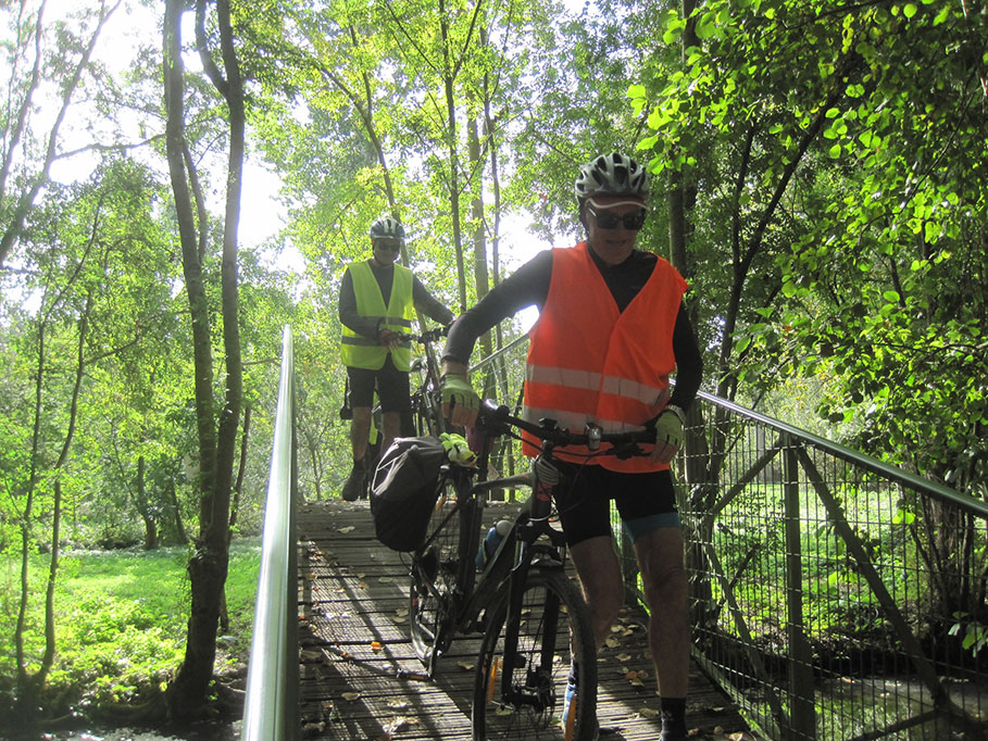 VÉLO-RANDO DANS LE MARAIS POITEVIN