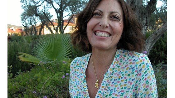 Elle cultive une plateforme potagère pour développer les jardins