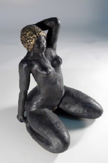 Callipyge 19 ; terre cuite patinée ; h 26,5 X 20 X 17,5 cm