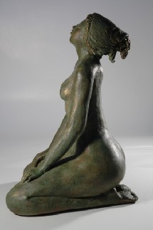 Callipyge 18 ; terre cuite patinée ; h 37 X 25 X  25 cm