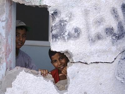 Les GARIBALDIENS souhaitent une bonne année 2011 à tous ceux qui luttent contre le totalitarisme et la dictature des puissants. Les GARIBALDIENS souhaitent une bonne année 2011 à tous ceux qui luttent contre le totalitarisme et la dictature des puissants.