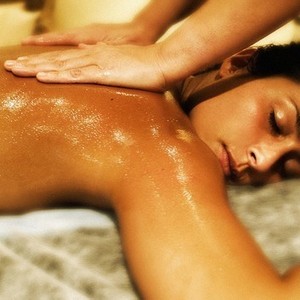 huiles de massage : les huiles de massage et leurs vertus
